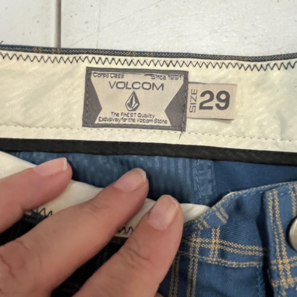Volcom Shorts Mens 29 Blue‎ Plaid Frickin Chino Skater Streetwear Surfer Beach - Picture 4 of 8